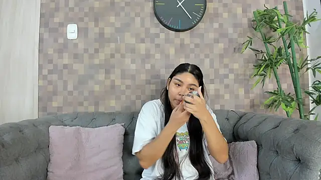 shanon marel online show from November 4, 12:15 pm