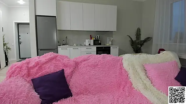 Snapshot of Mila_killa chatting on January 15, 1:43 am Mila killa online show from January 15, 1:43 am