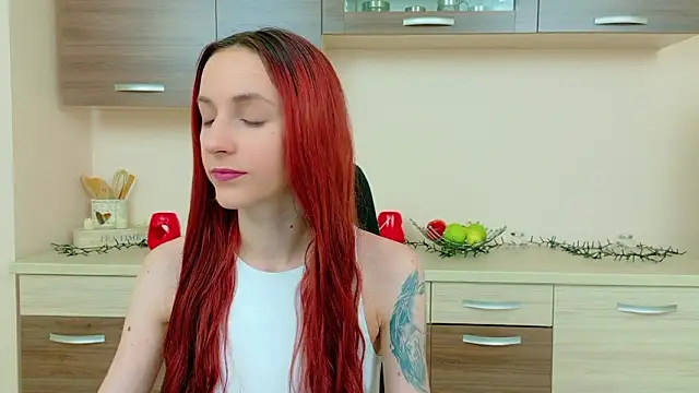 Julia Jae online show from February 25, 6:01 am