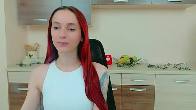 Julia Jae online show from April 17, 6:38 am