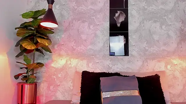 aitana baker  online show from September 18, 5:09 am