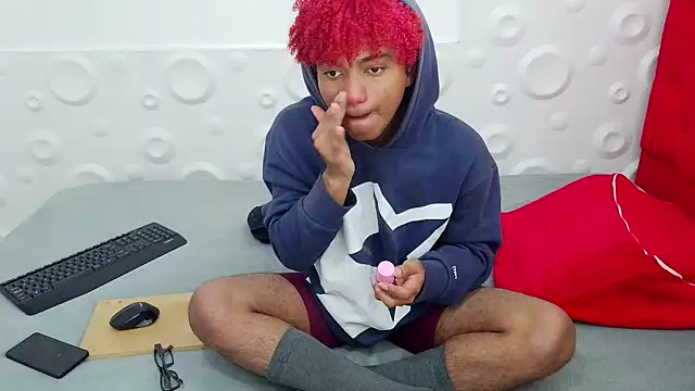 felipecams123 online show from November 28, 8:11 pm