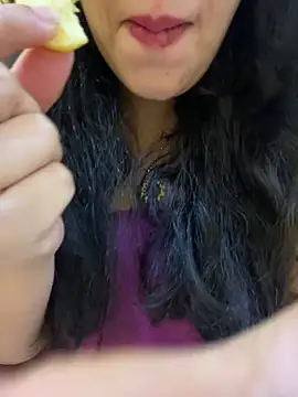 Snapshot of Bold-arabic-vibes chatting on November 28, 8:00 pm Bold-arabic-vibes online show from November 28, 8:00 pm