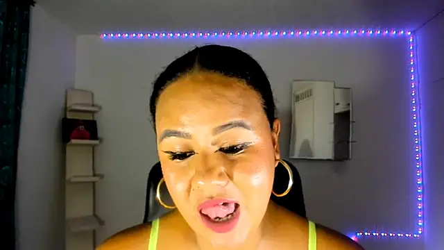 Snapshot of brent_rossy chatting on December 3, 4:31 am brent rossy online show from December 3, 4:31 am