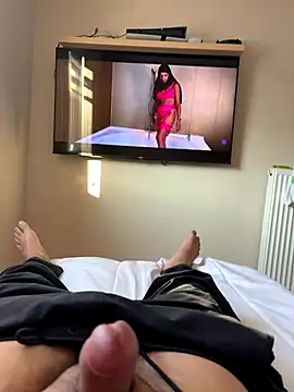 imed692 online show from January 6, 2:10 pm