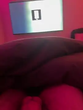 imed692 online show from April 18, 12:47 am