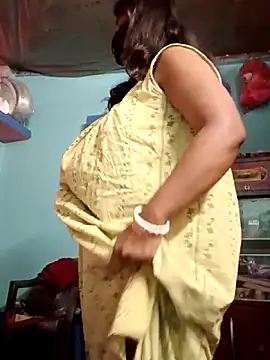 Snapshot of Hotty-rosni chatting on December 14, 4:07 am Hotty-rosni online show from December 14, 4:07 am