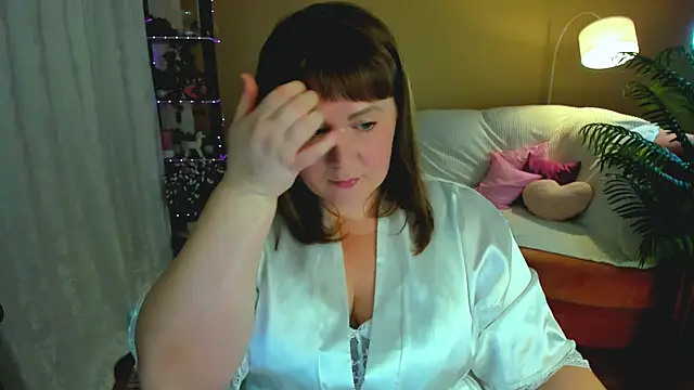 Snapshot of CrystaalStaar chatting on September 11, 7:25 pm CrystaalStaar online show from September 11, 7:25 pm