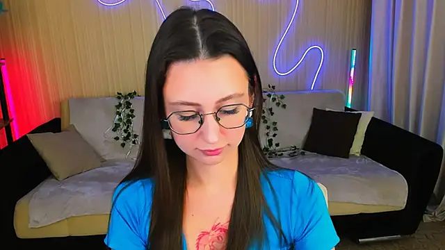 Snapshot of YourLovellyStory chatting on October 17, 4:20 pm YourLovellyStory online show from October 17, 4:20 pm