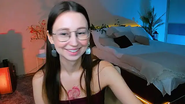 YourLovellyStory online show from November 27, 10:28 am