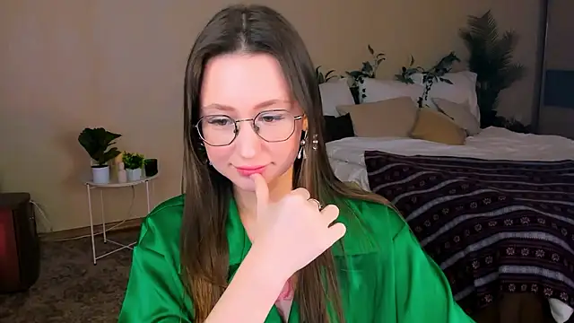 YourLovellyStory online show from January 16, 11:25 am