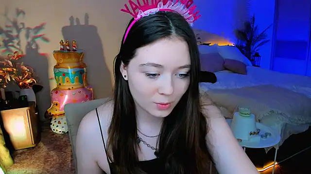 AlluringLookk online show from November 27, 11:23 am