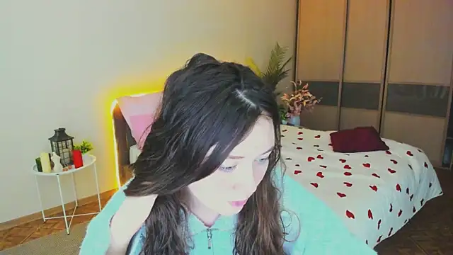 AlluringLookk online show from April 3, 12:58 pm