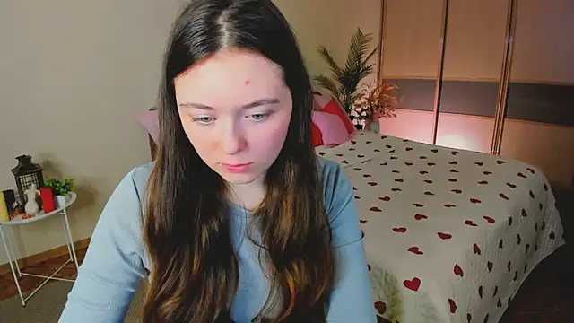 AlluringLookk online show from April 22, 4:52 pm