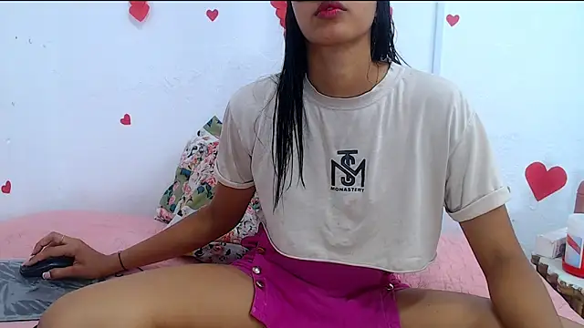 Snapshot of karenvagina18 chatting on September 17, 1:35 pm karenvagina18 online show from September 17, 1:35 pm