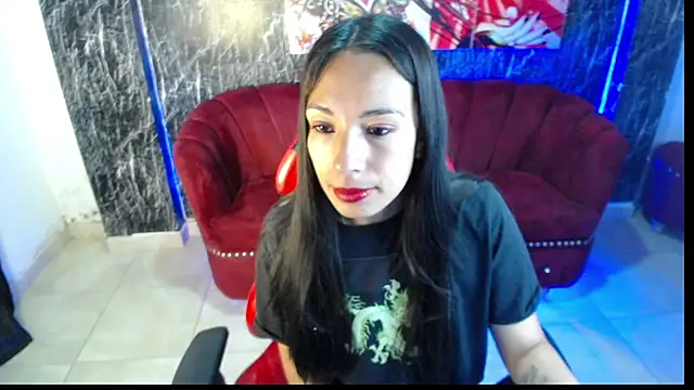 Snapshot of katyhoneey_m chatting on March 4, 7:31 pm katyhoneey m online show from March 4, 7:31 pm