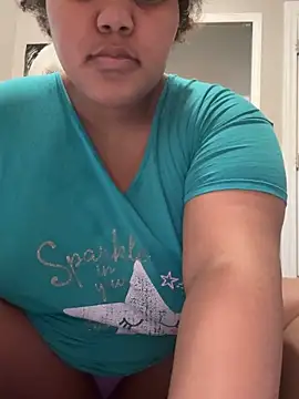 chocolate bella online show from October 30, 3:02 pm