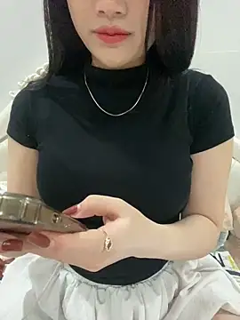 Snapshot of Beiiu_18 chatting on October 18, 9:04 pm Beiiu 18 online show from October 18, 9:04 pm