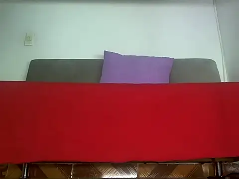 Snapshot of findomlatin chatting on February 23, 9:39 am findomlatin online show from February 23, 9:39 am