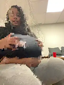 Cocomamii1 online show from February 10, 4:38 am