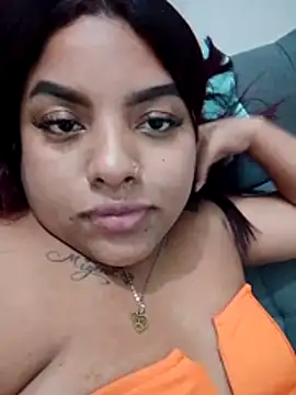 curvybrunnett online show from February 11, 4:17 am