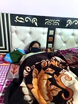 Love-pari077 online show from December 2, 1:00 am