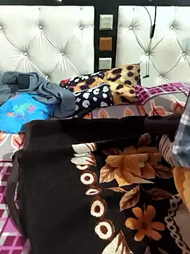 Love-pari077 online show from December 3, 3:10 pm