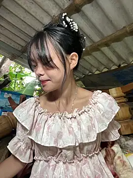 Snapshot of AdamLazis chatting on September 9, 10:04 am AdamLazis online show from September 9, 10:04 am