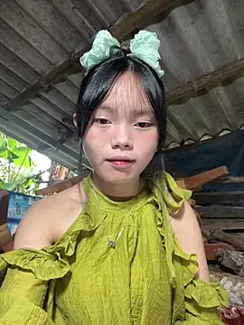 Snapshot of AdamLazis chatting on October 1, 1:44 am AdamLazis online show from October 1, 1:44 am