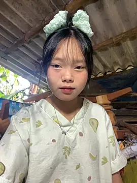 Snapshot of AdamLazis chatting on October 2, 1:23 am AdamLazis online show from October 2, 1:23 am