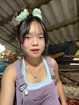 Snapshot of AdamLazis chatting on October 4, 1:25 am AdamLazis online show from October 4, 1:25 am