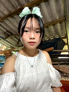 Snapshot of AdamLazis chatting on October 8, 2:20 am AdamLazis online show from October 8, 2:20 am