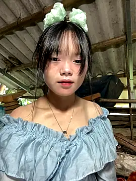 Snapshot of AdamLazis chatting on October 10, 12:20 am AdamLazis online show from October 10, 12:20 am