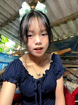 Snapshot of AdamLazis chatting on October 13, 12:32 am AdamLazis online show from October 13, 12:32 am