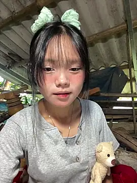 Snapshot of AdamLazis chatting on October 18, 12:35 am AdamLazis online show from October 18, 12:35 am