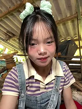 Snapshot of AdamLazis chatting on October 19, 1:06 am AdamLazis online show from October 19, 1:06 am