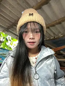 Snapshot of AdamLazis chatting on November 27, 12:35 am AdamLazis online show from November 27, 12:35 am