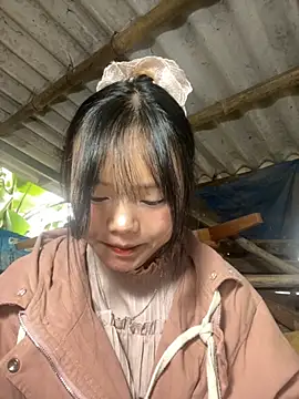 Snapshot of AdamLazis chatting on December 5, 1:03 am AdamLazis online show from December 5, 1:03 am