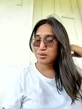 Snapshot of Romantic_Sabrina chatting on September 11, 6:02 am Romantic Sabrina online show from September 11, 6:02 am