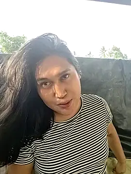 Snapshot of Romantic_Sabrina chatting on November 2, 10:34 pm Romantic Sabrina online show from November 2, 10:34 pm