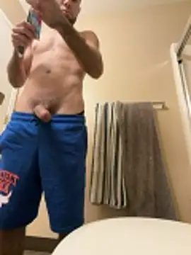 Snapshot of kelvin971011 chatting on November 1, 4:20 pm kelvin971011 online show from November 1, 4:20 pm