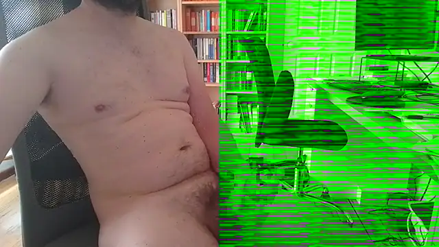 Snapshot of Magnir87 chatting on December 15, 2:05 am Magnir87 online show from December 15, 2:05 am