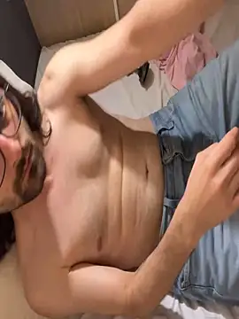 Frankieyyy1 online show from October 8, 2:14 pm