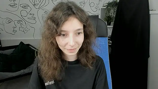 Snapshot of EmmanuellBrown chatting on September 10, 1:11 pm EmmanuellBrown online show from September 10, 1:11 pm