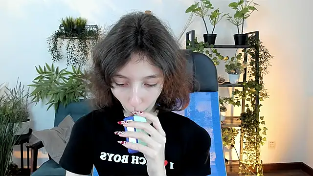 Snapshot of EmmanuellBrown chatting on November 25, 10:15 am EmmanuellBrown online show from November 25, 10:15 am