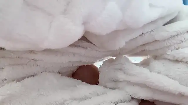 Snapshot of xiaojie2563 chatting on December 14, 11:26 am xiaojie2563 online show from December 14, 11:26 am