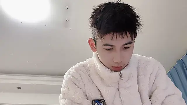 Snapshot of xiaojie2563 chatting on January 8, 11:45 am xiaojie2563 online show from January 8, 11:45 am