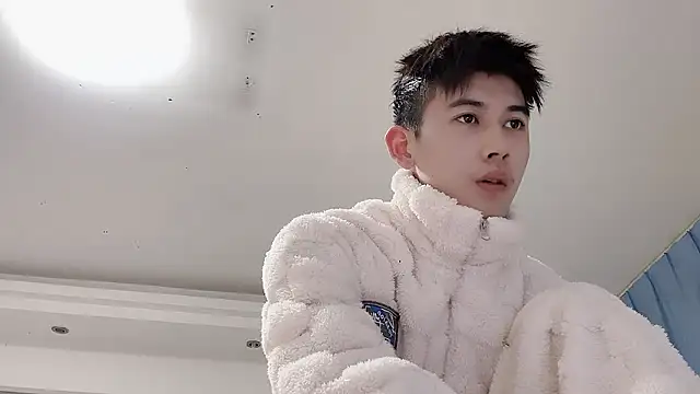 Snapshot of xiaojie2563 chatting on January 15, 1:16 pm xiaojie2563 online show from January 15, 1:16 pm