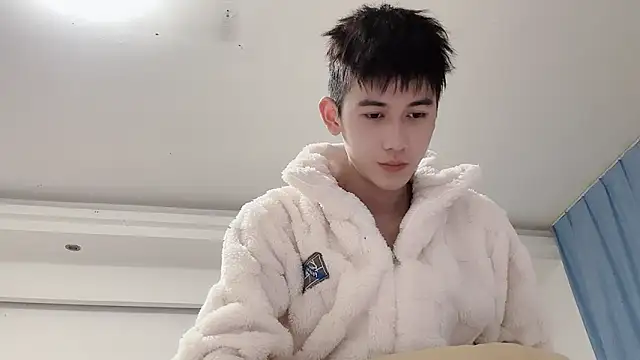 Snapshot of xiaojie2563 chatting on January 17, 10:09 am xiaojie2563 online show from January 17, 10:09 am