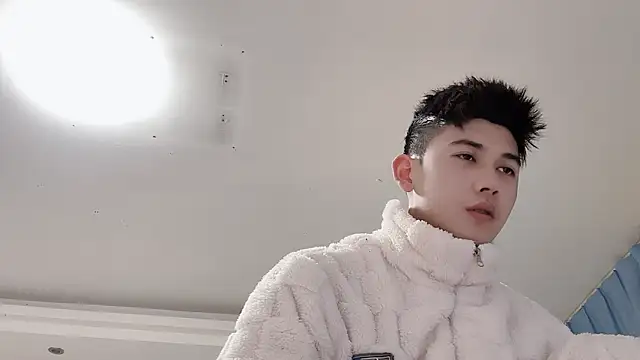 Snapshot of xiaojie2563 chatting on February 4, 12:55 pm xiaojie2563 online show from February 4, 12:55 pm